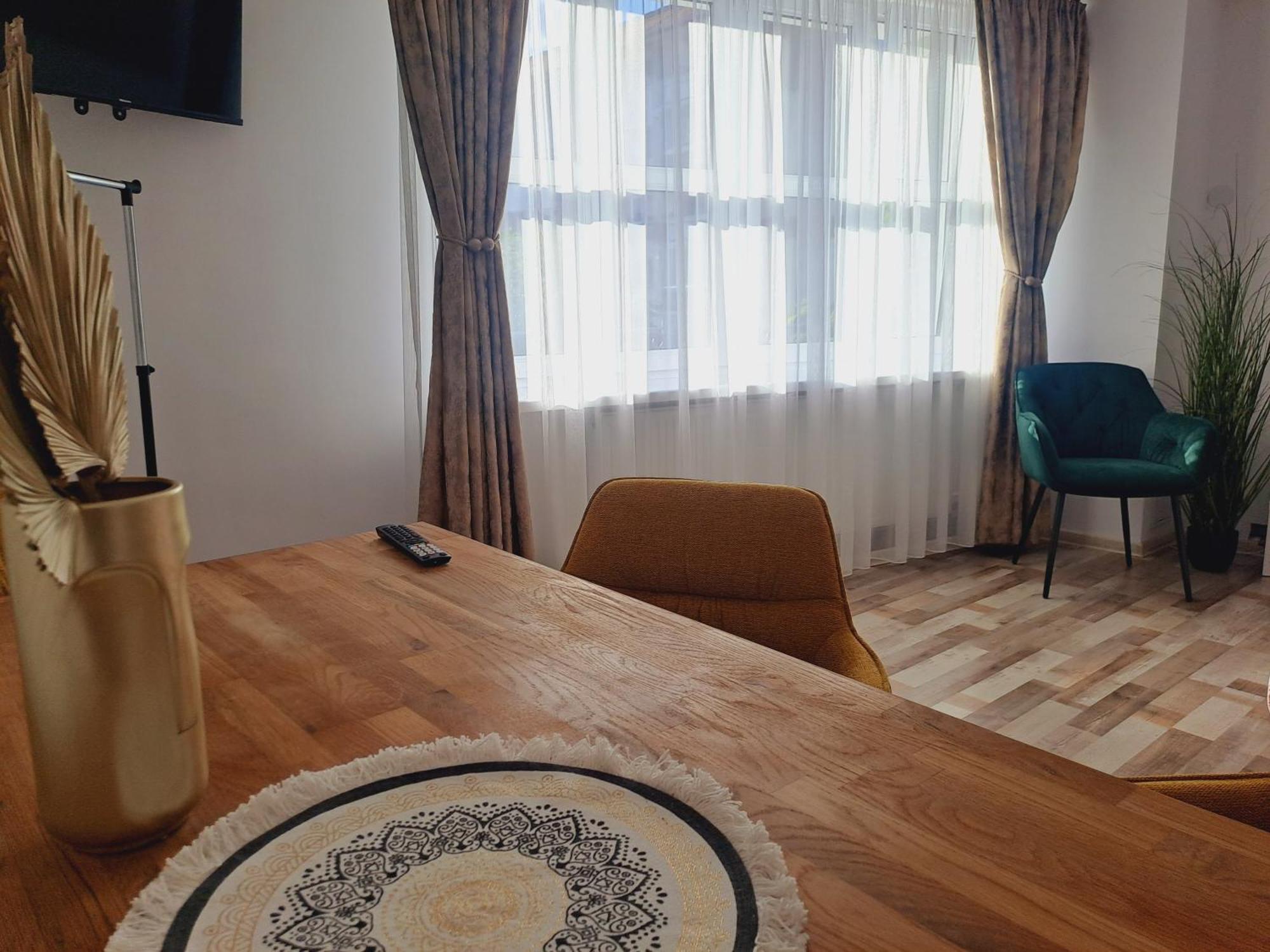 7 Level Central Apartments Miercurea Ciuc Quarto foto